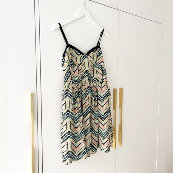 BAND Of Gypsies Aztec Print Dress - Picture 11 of 13